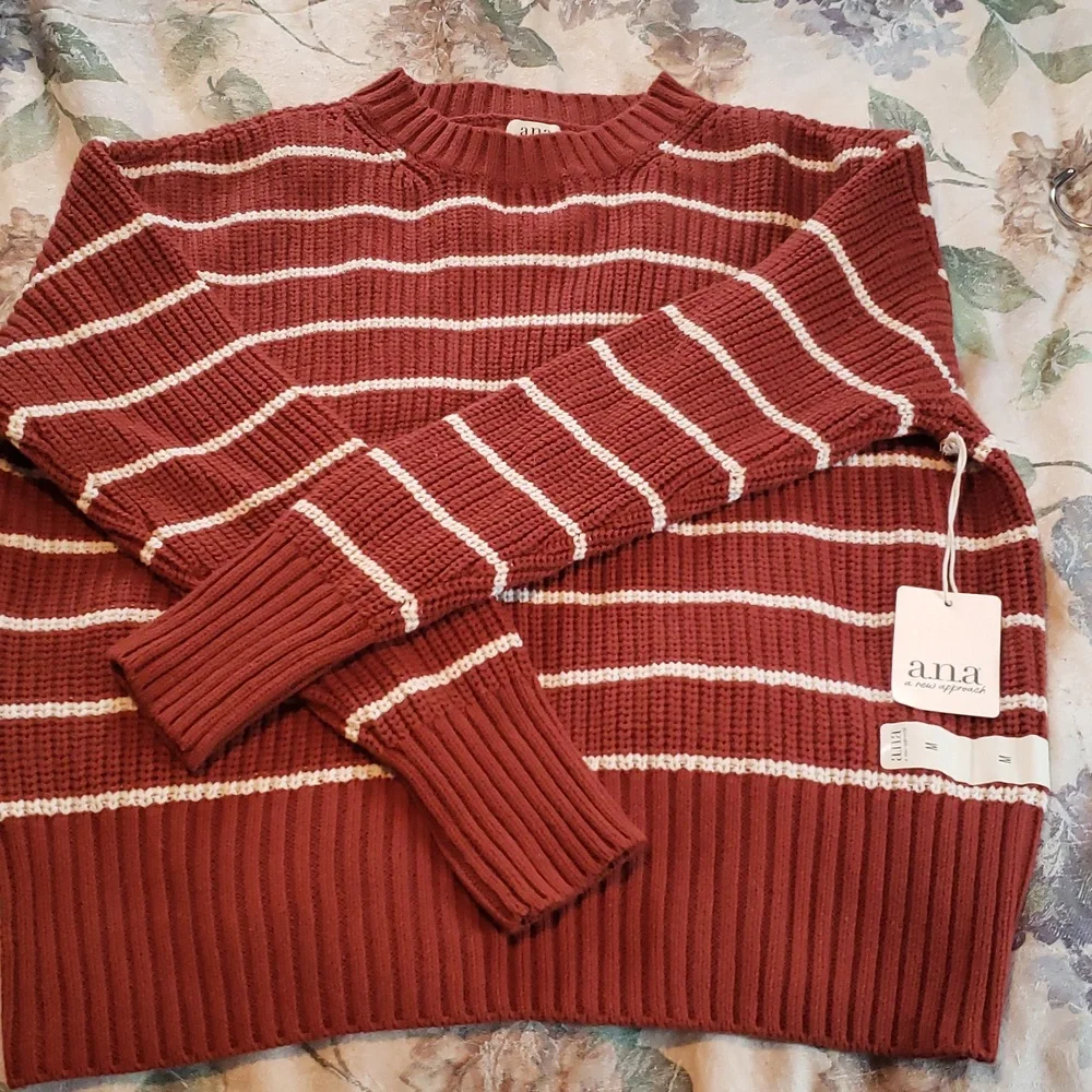 Sweater, rust colored - Picture 1 of 4
